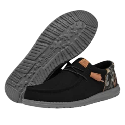 Wally Funk Oasis - Black 8 Wally Funk Oasis - Black -Deals Daily Shoes Store FW23 M 40397 001 WALLY FUNK OASIS BLACK LEFT PAIROUTSOLE